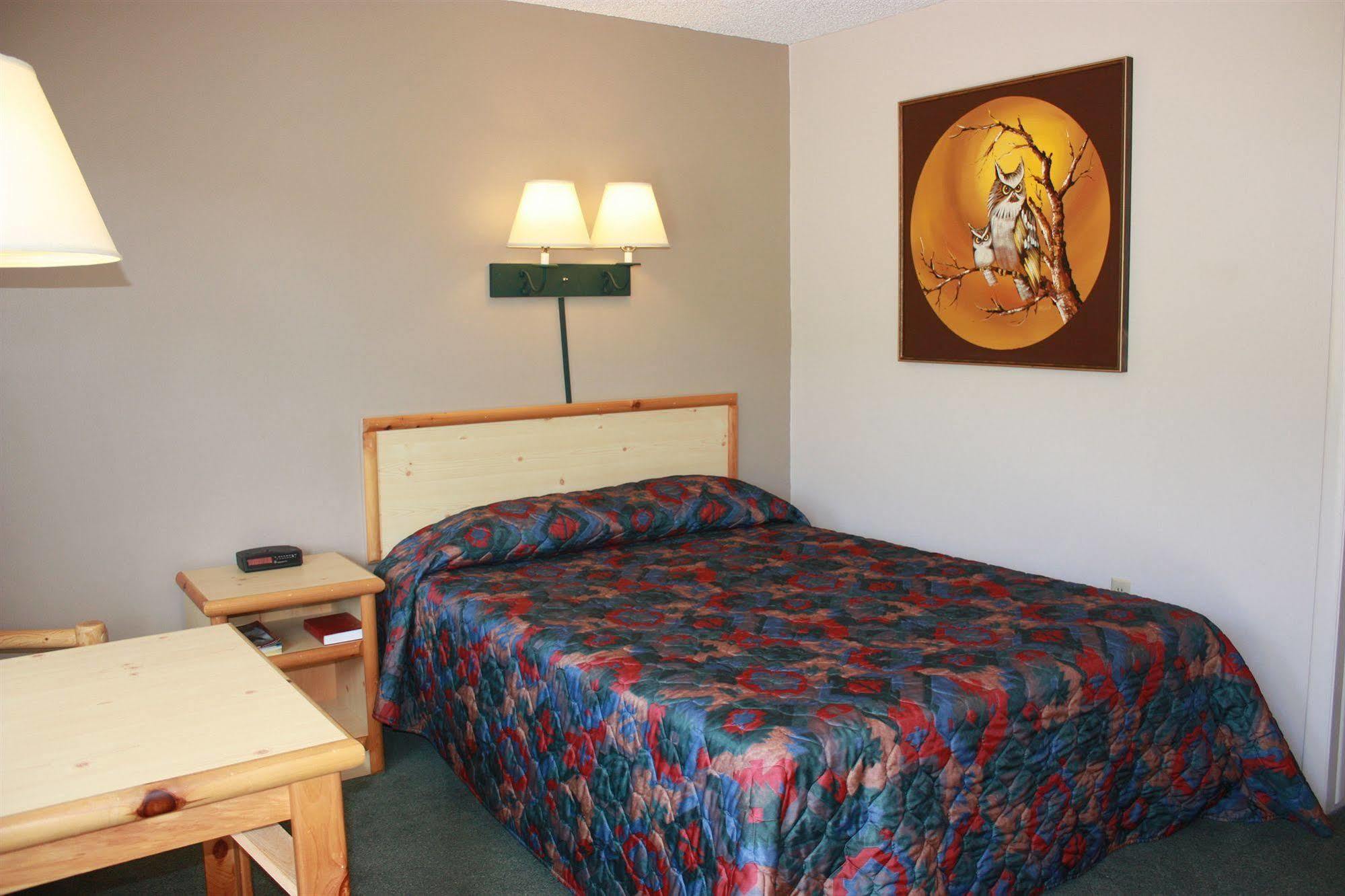 Green Creek Inn And Rv Park Wapiti Exterior photo